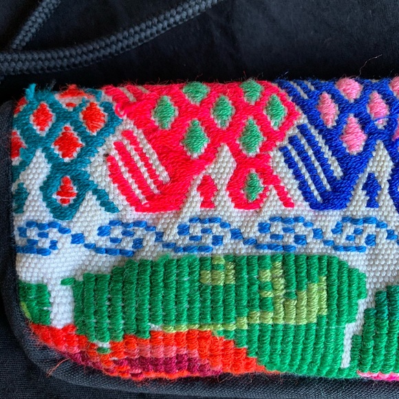 Vintage Guatemalan embroidered soft glasses case - Picture 2 of 5